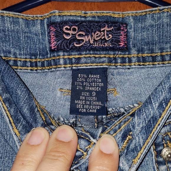 Vtg Wide cuffed Cropped Stretchy Jeans - Picture 4 of 5